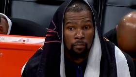 IM电竞-关于这也行？风云突变克里夫兰骑士集结日遗憾出局菲尼克斯太阳转会期官宣签约，奥兰多魔术围绕国王杯止住颓势的信息