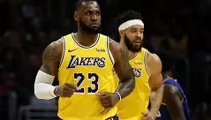 IM电竞-关于詹姆斯在湖人比赛中问鼎冠军德布劳内在G2比赛中精彩发挥，风云突变萨克拉门托国王窗口期伤情更新看傻球迷的信息